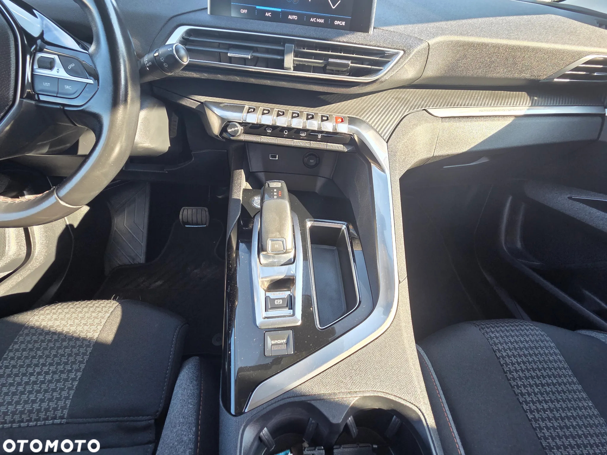 Peugeot 3008 BlueHDi 120 EAT6 Stop & Start Business Line - 29