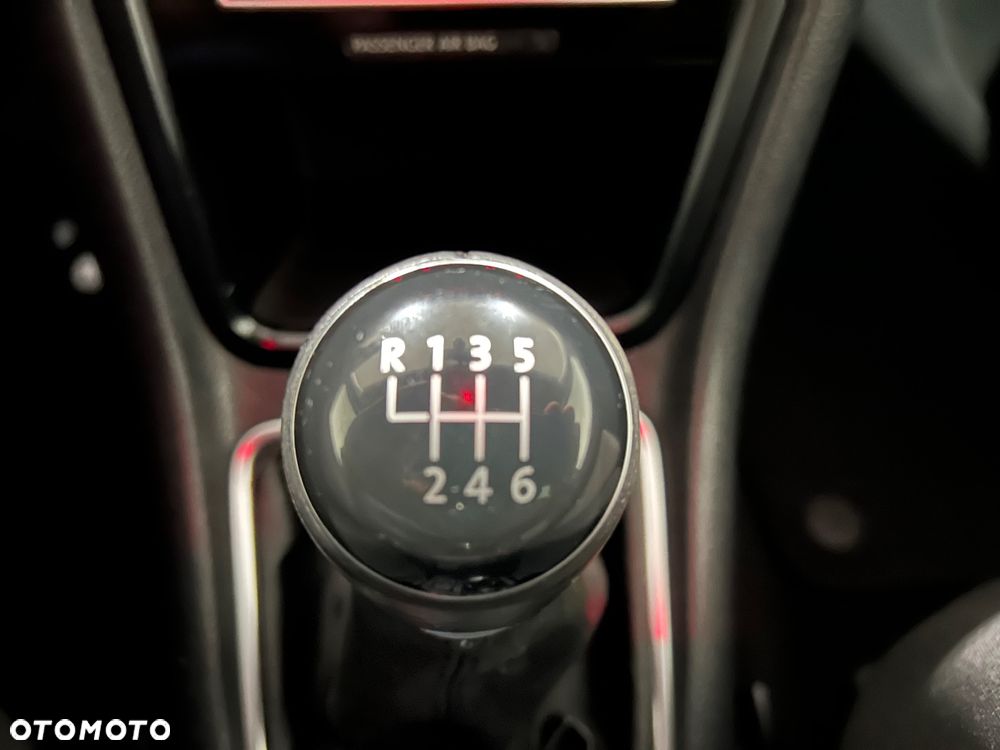 Volkswagen Sharan 2.0 TDI BlueMotion Technology Highline - 35