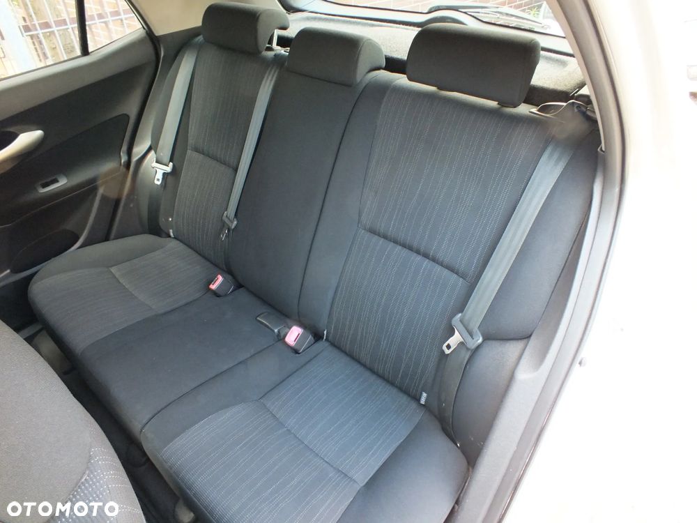 Toyota Auris - 19