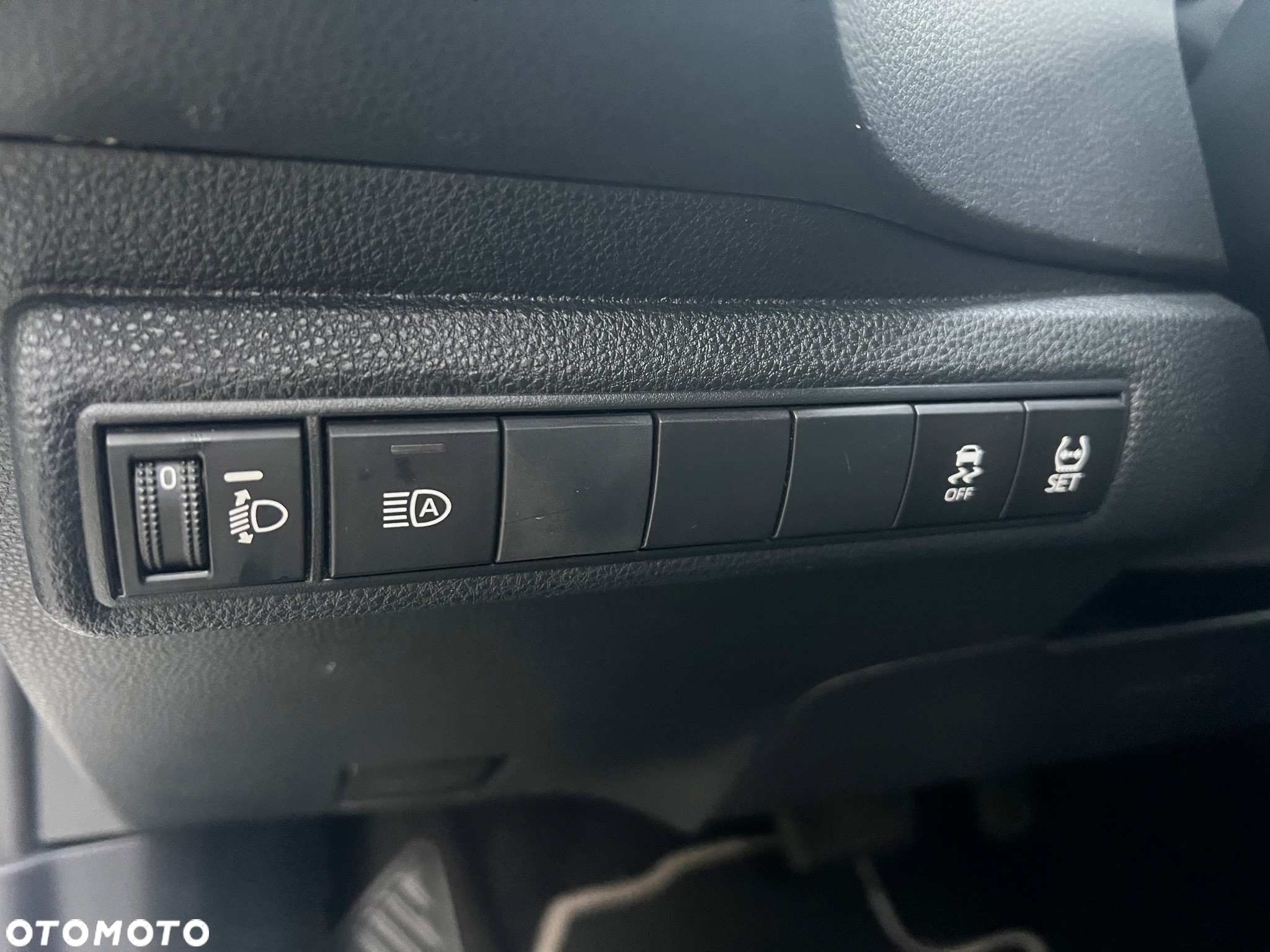 Toyota Corolla 1.8 Hybrid Comfort - 14