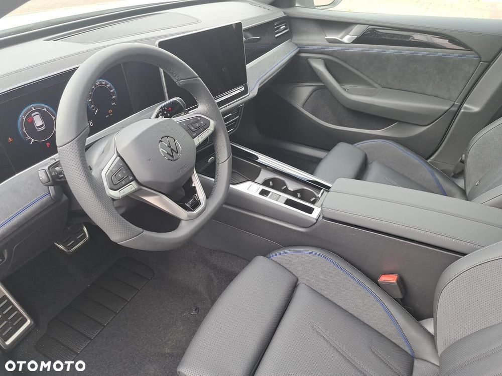 Volkswagen Passat - 17