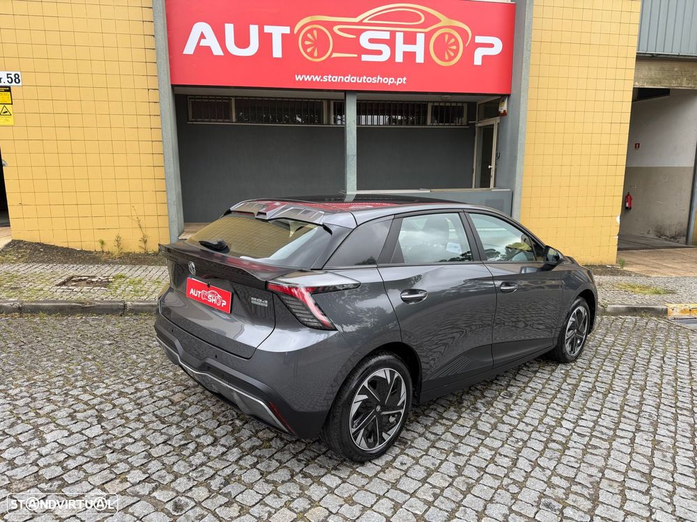 MG MG4 51 kWh Standard - 11