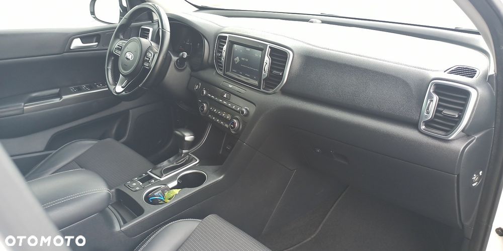 Kia Sportage 1.7 CRDI 2WD ISG Dream-Team Edition - 27