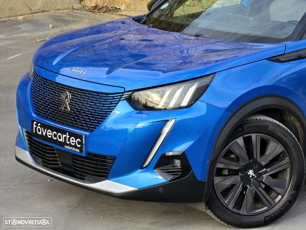 Peugeot e-2008 50 kWh GT - 10