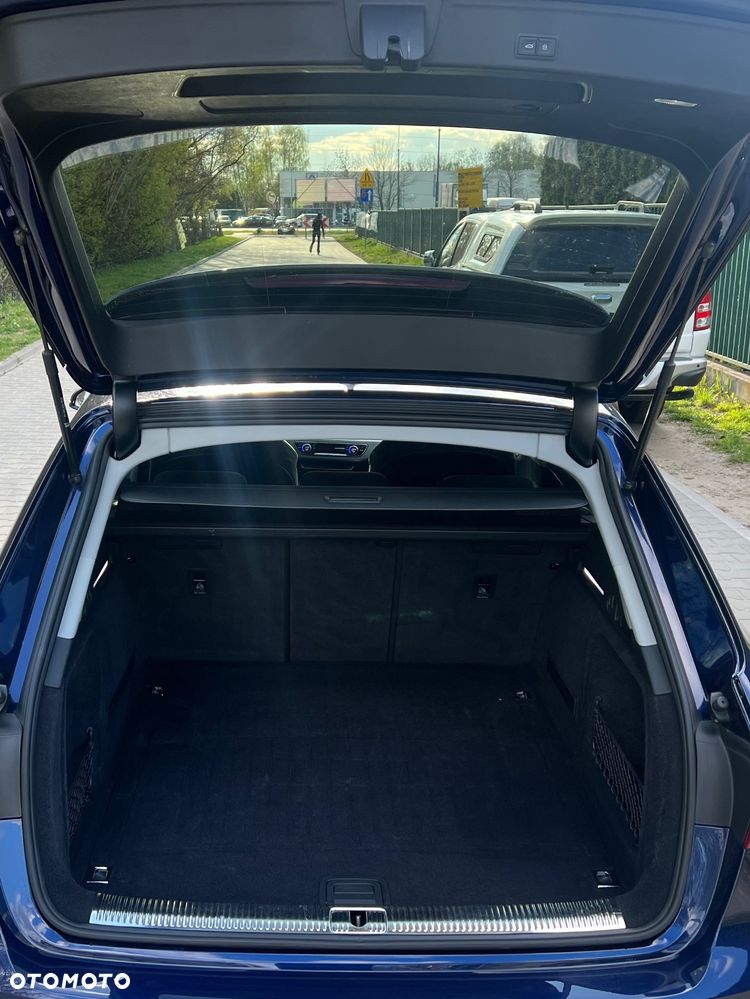 Audi A4 Avant 35 TDI S tronic - 28