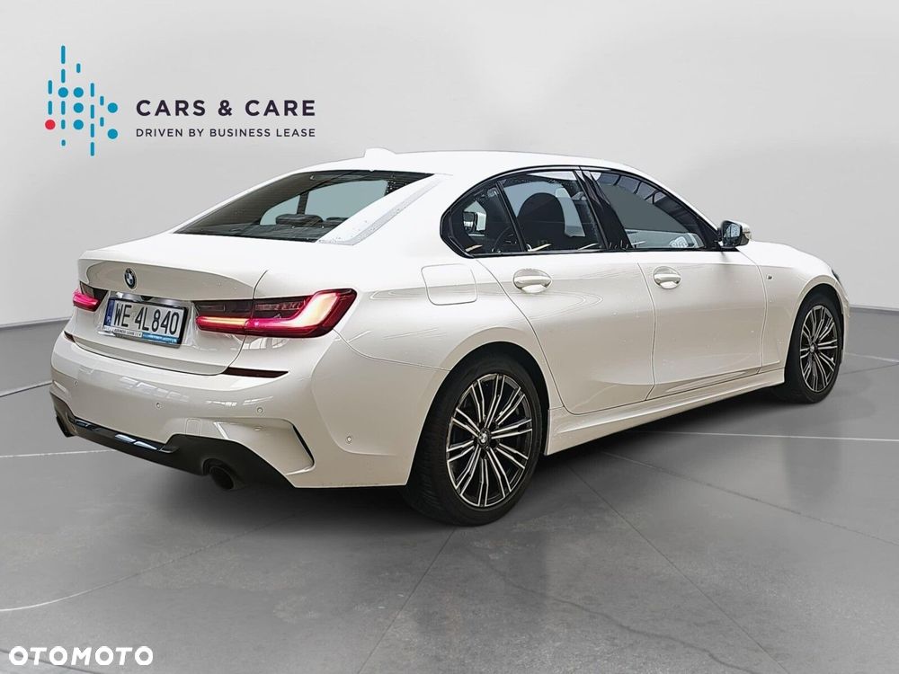 BMW Seria 3 320i xDrive M Sport sport - 29