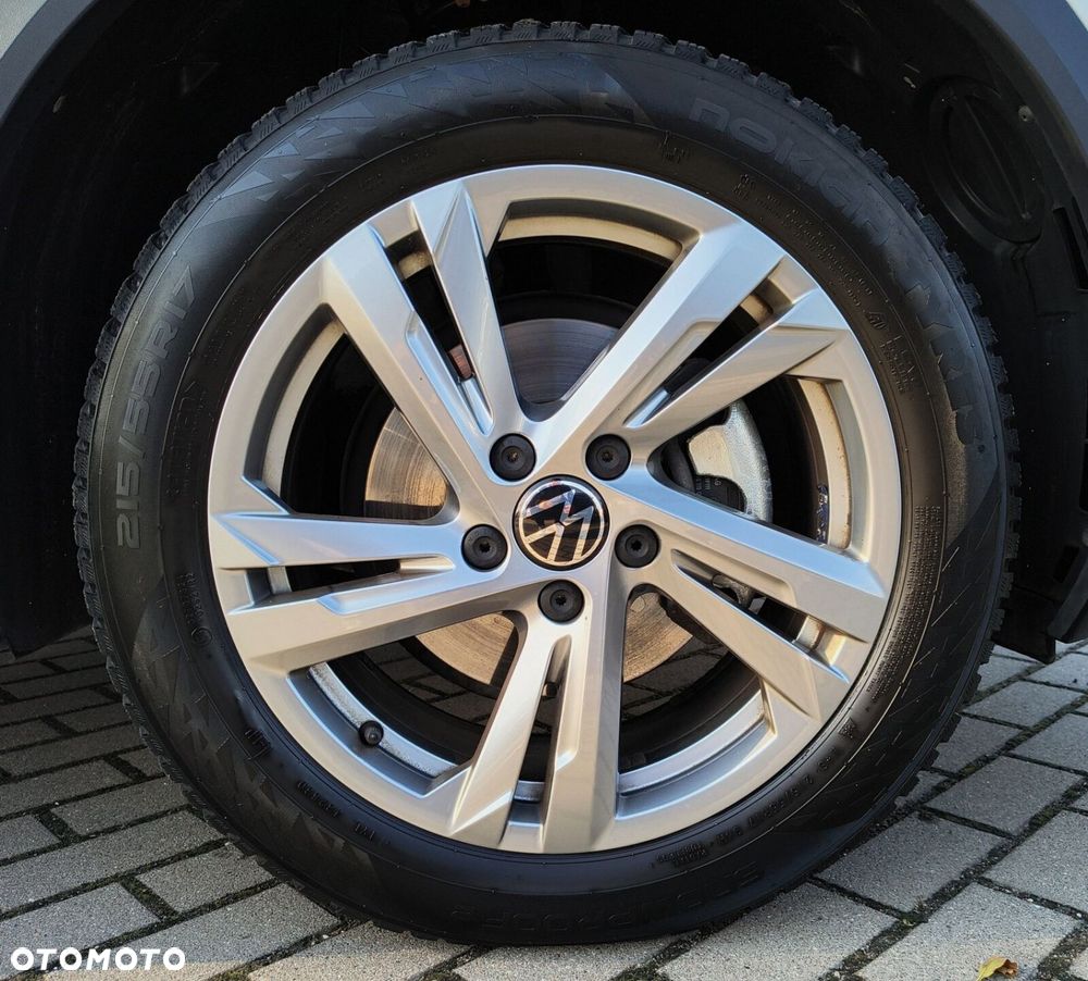 Volkswagen T-Roc - 29
