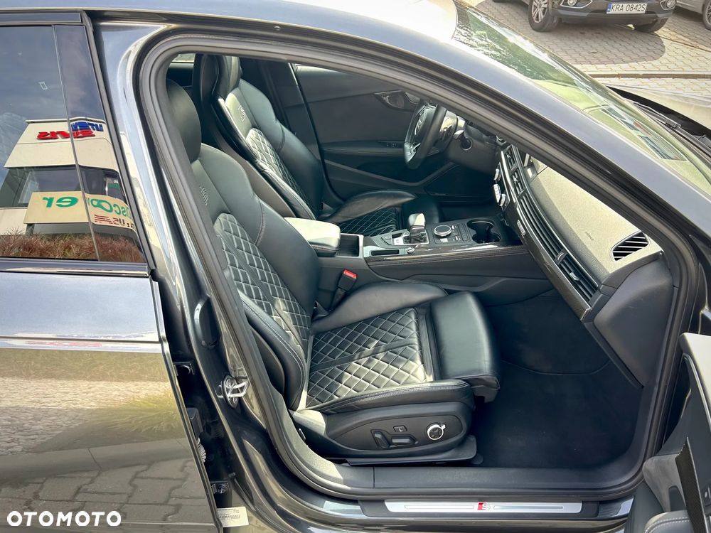 Audi S4 Limousine 3.0 TFSI Quattro Tiptronic - 18