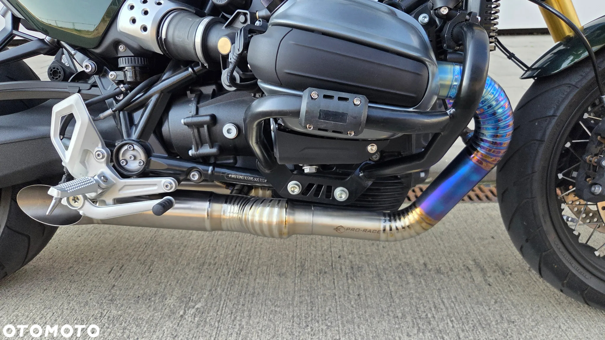 BMW R - 16