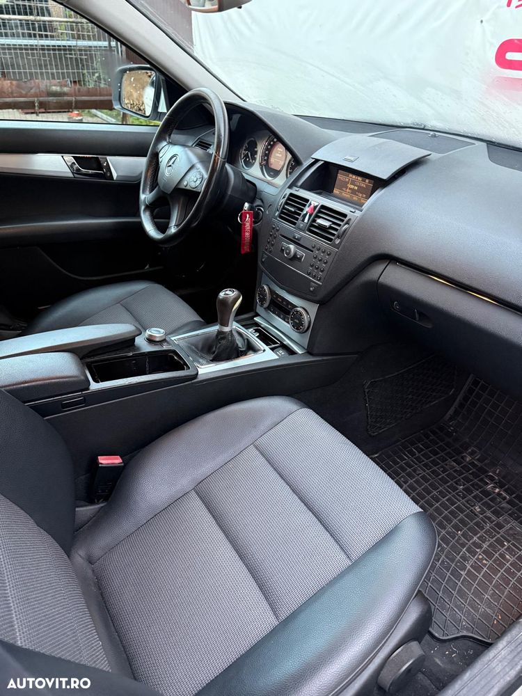 Mercedes-Benz C 200 Avantgarde Edition - 31