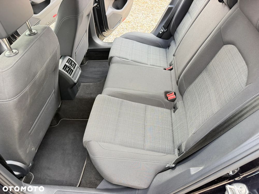 Volkswagen Passat 1.5 TSI ACT mHEV Trend DSG - 9