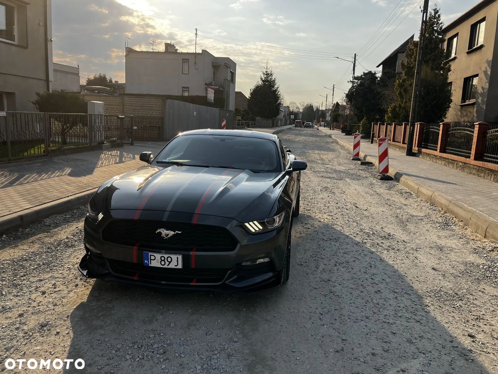 Ford Mustang 3.7 V6 - 12
