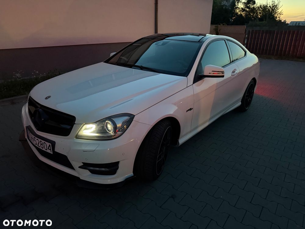 Mercedes-Benz Klasa C 250 7G-TRONIC Edition - 23