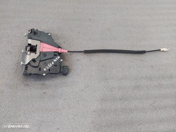 Fecho Porta Tras Dto Opel Corsa E (X15) - 1