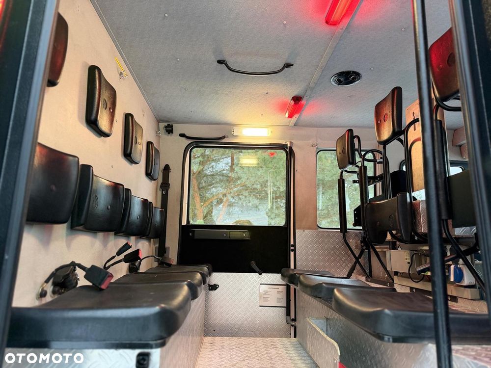 MAN Straż pożarna, Pojazd pożarniczy, Wóz strażacki, MAN L80 średni GBA 4x4 CNBOP, wyciągarka, 3000l wody, reduktor, blokady, mosty - 24