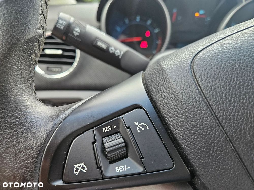 Chevrolet Cruze 1.6 LT+ - 19