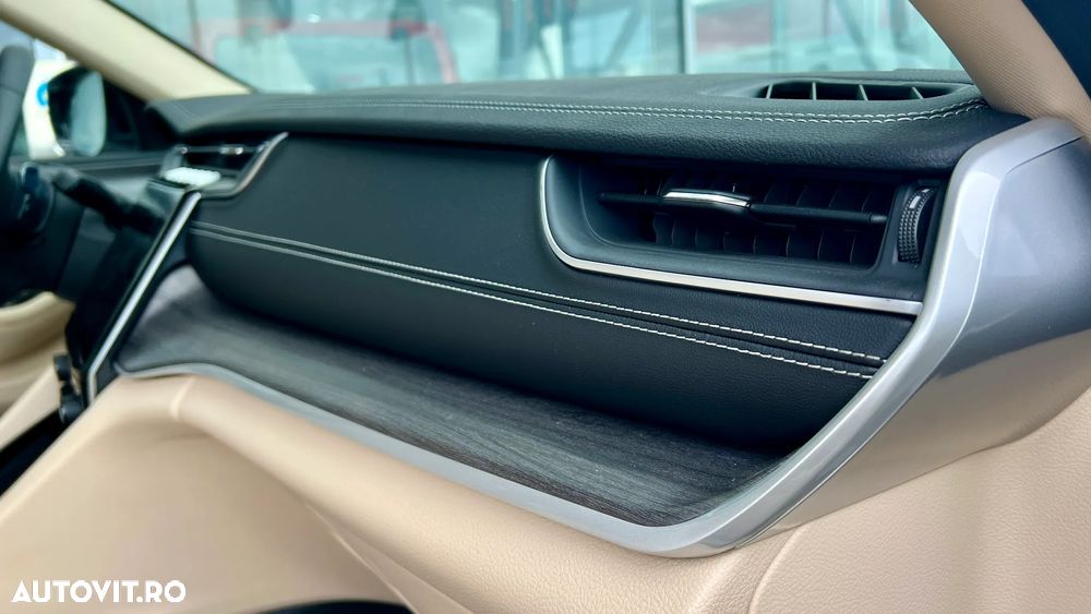 Jeep Grand Cherokee - 20