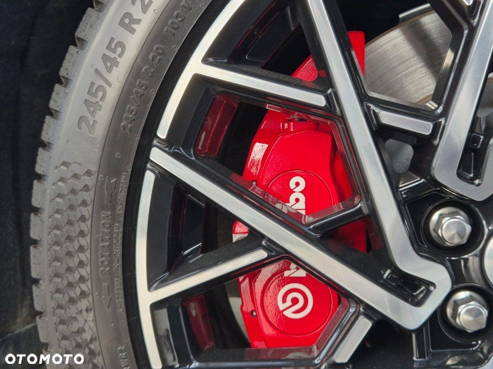 Ford Mustang Mach-E - 6