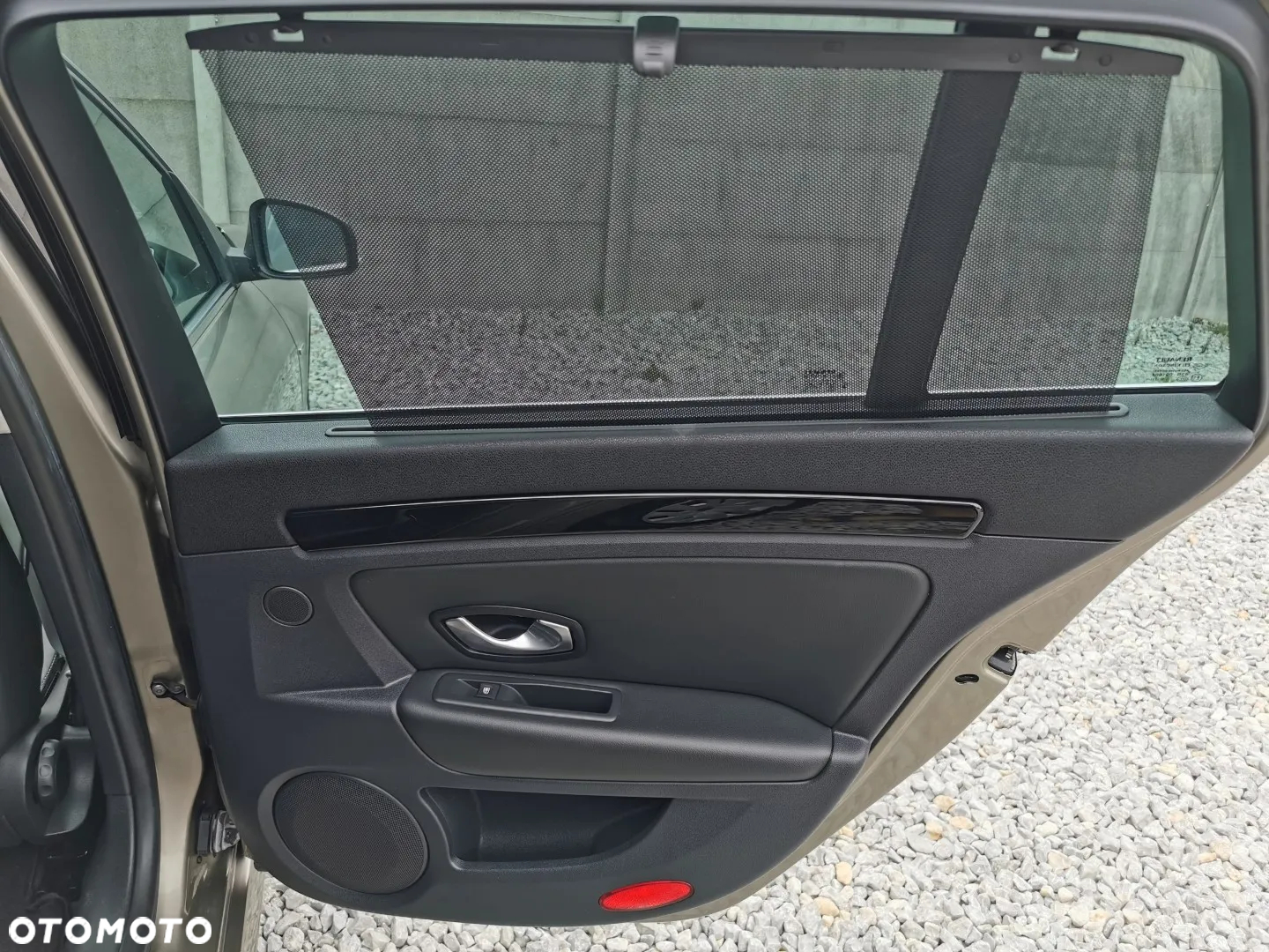 Renault Laguna Grandtour dCi 150 FAP Bose - 21