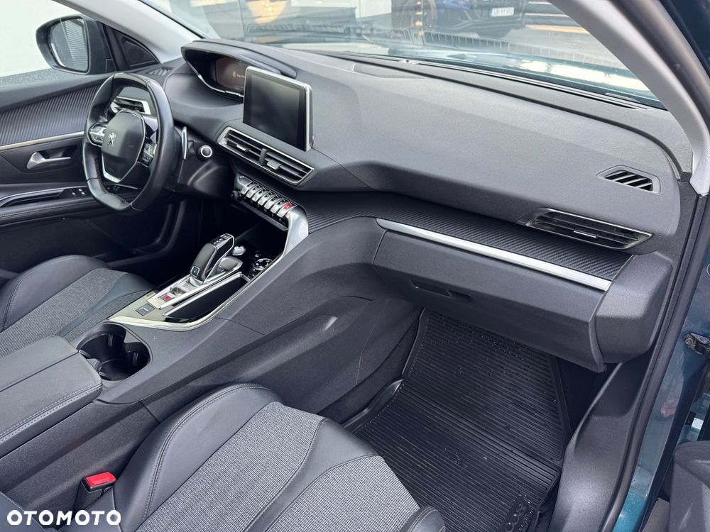 Peugeot 5008 BlueHDi 130 EAT8 Allure - 21
