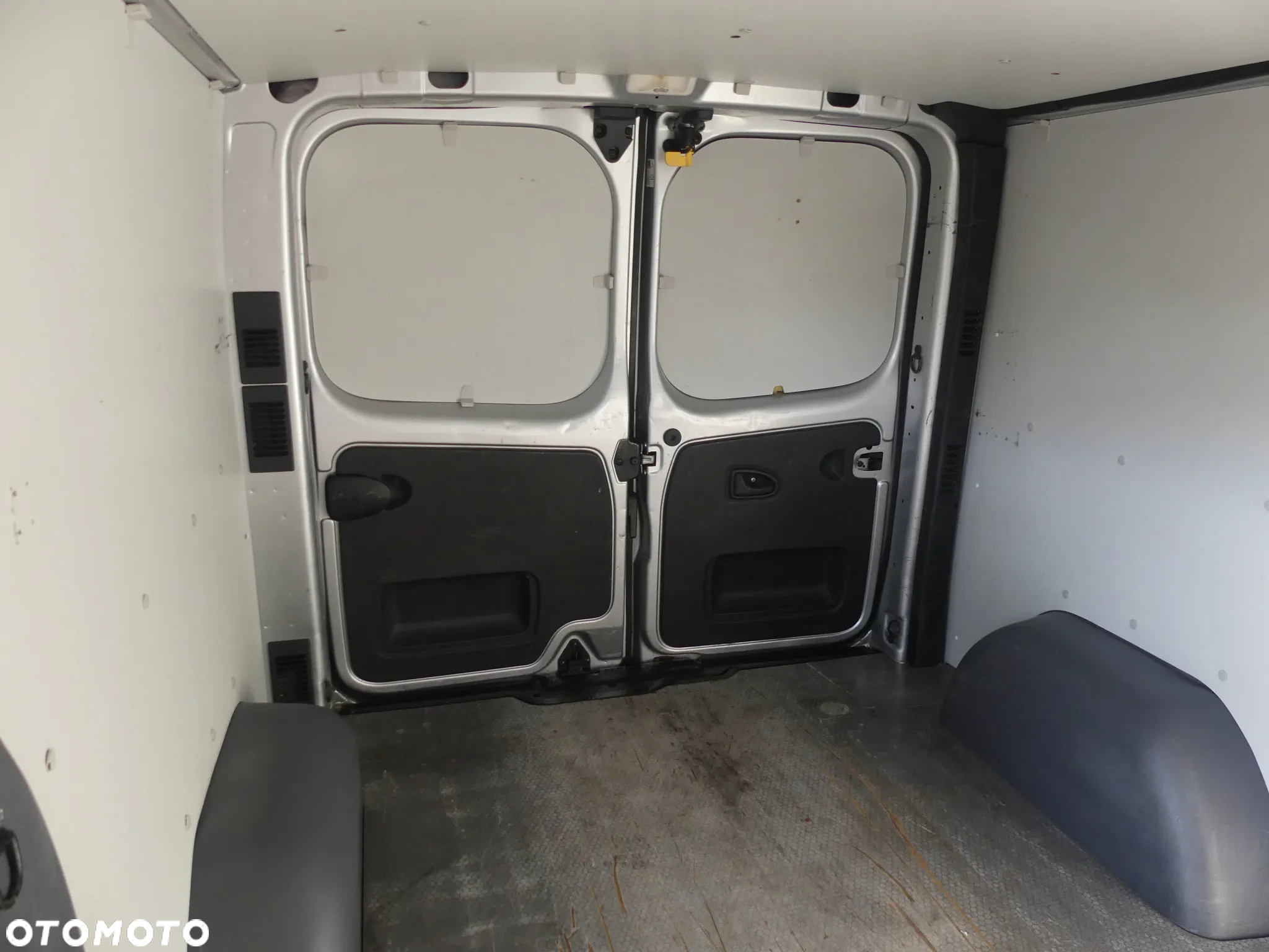 Renault TRAFIC FORMUŁA EDITION - 25