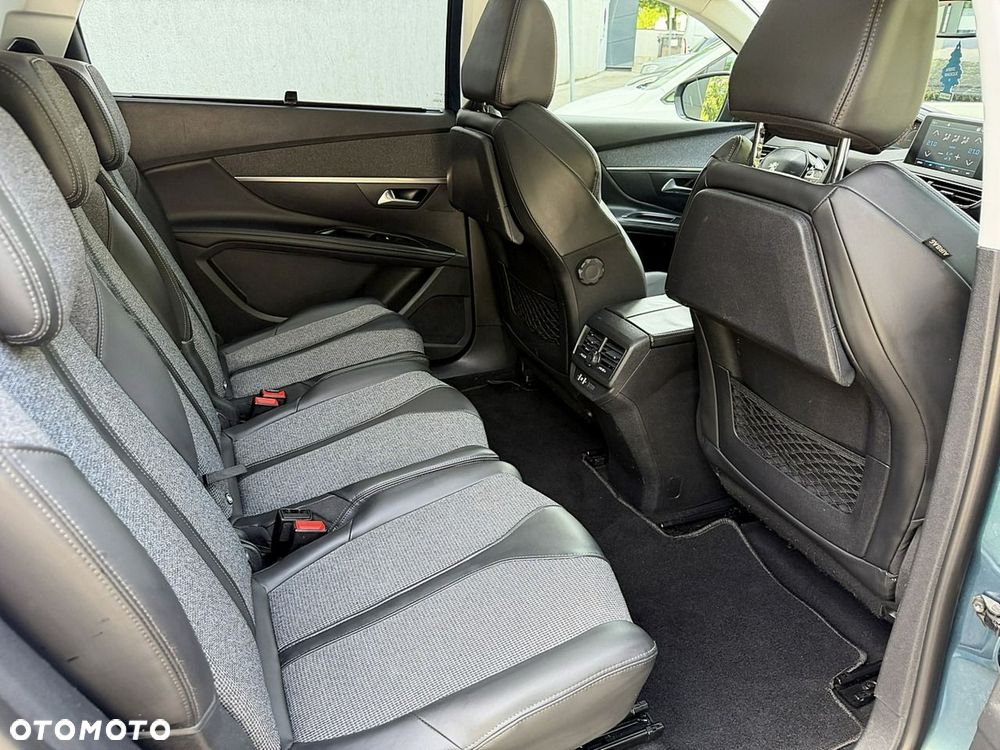Peugeot 5008 - 11