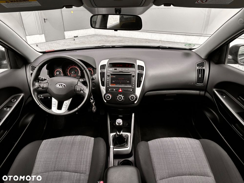 Kia Ceed 1.6 CRDi 115 Spirit - 7