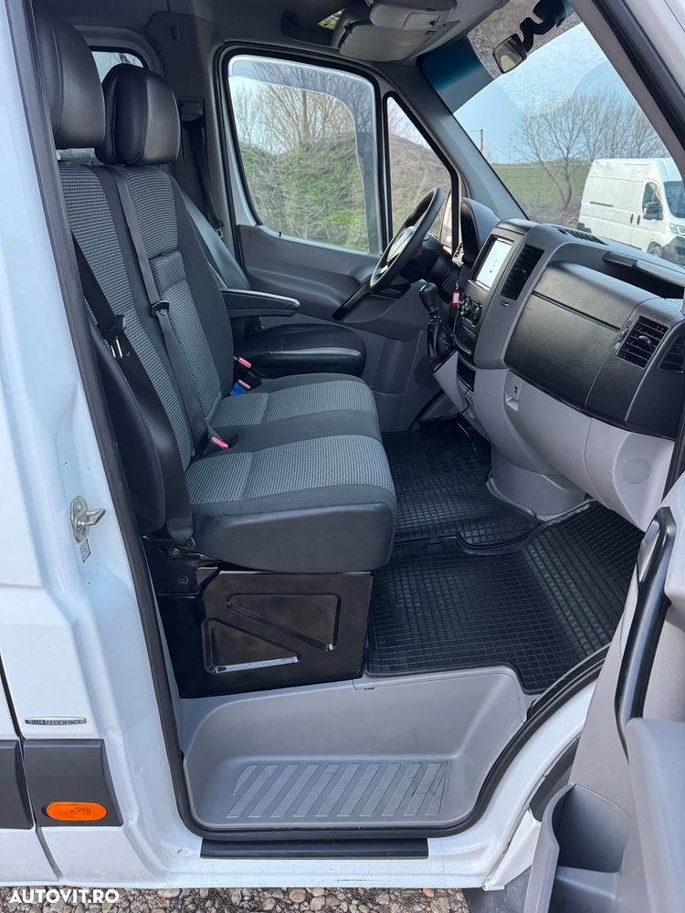 Mercedes-Benz Sprinter 316 Bluetec 9 Locuri - 19
