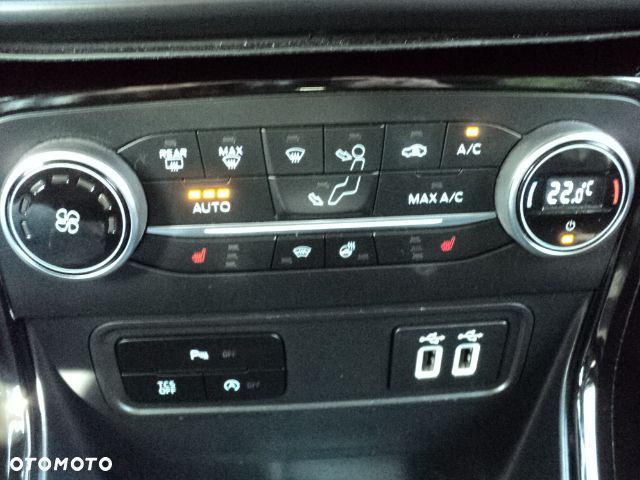 Ford EcoSport - 12
