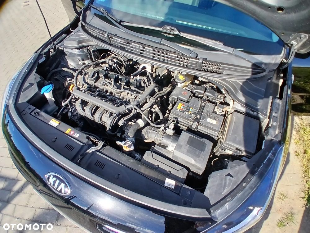 Kia Rio 1.2 L - 17