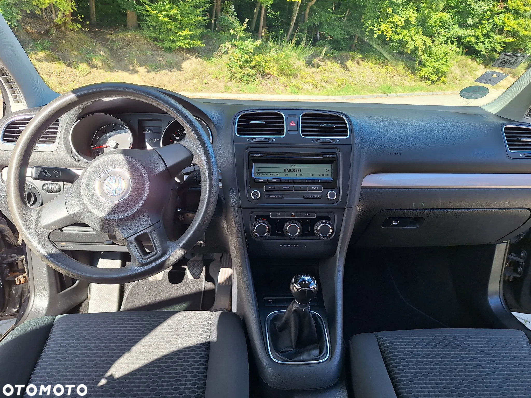 Volkswagen Golf 1.4 Comfortline - 26