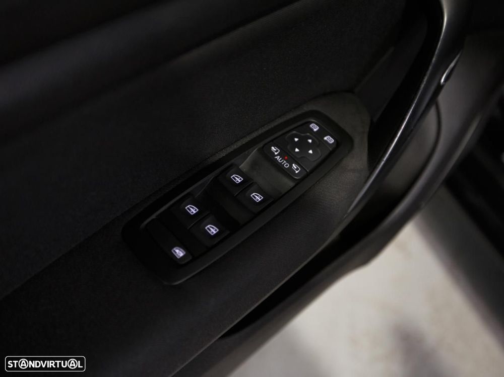 Renault Mégane Sport Tourer - 22