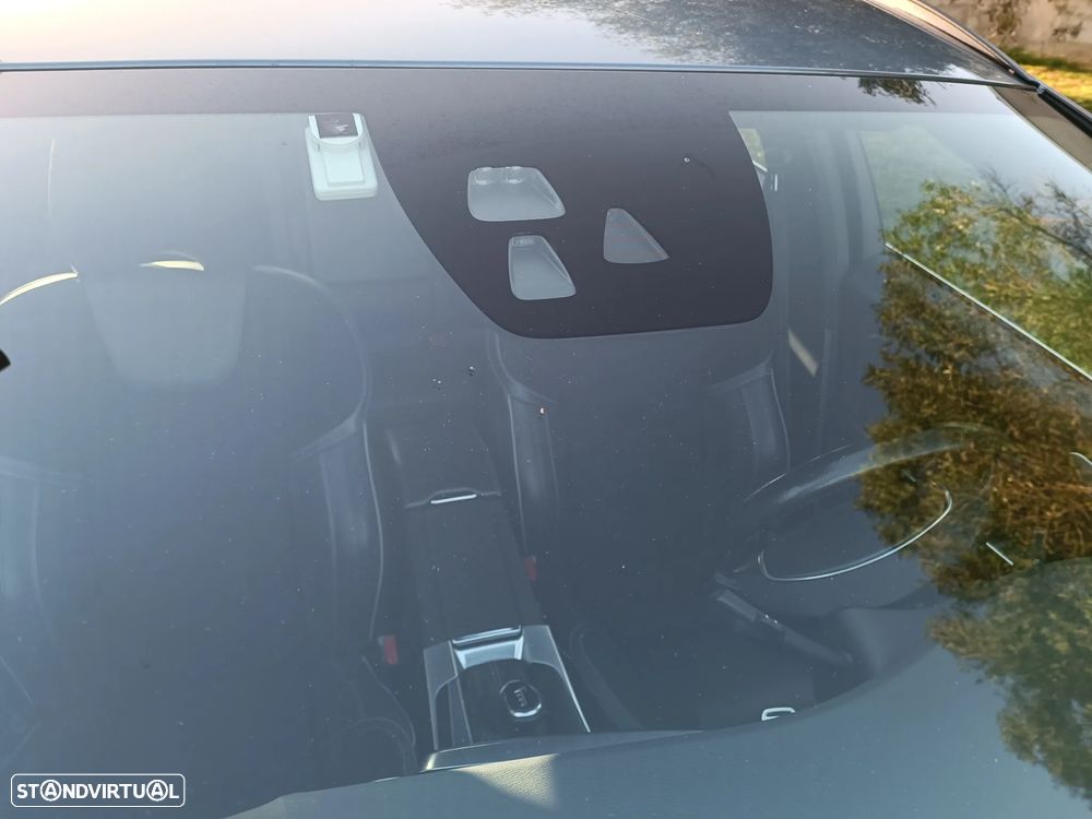 Volvo V60 D3 Geartronic R-Design - 22