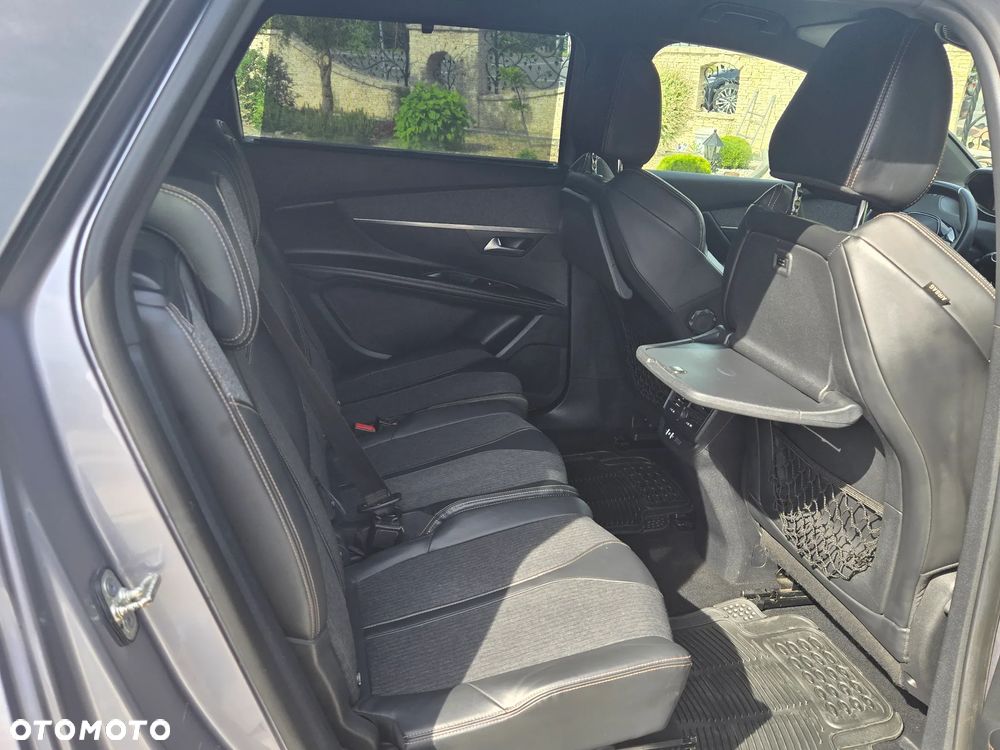 Peugeot 5008 2.0 HDi Allure 7os - 8