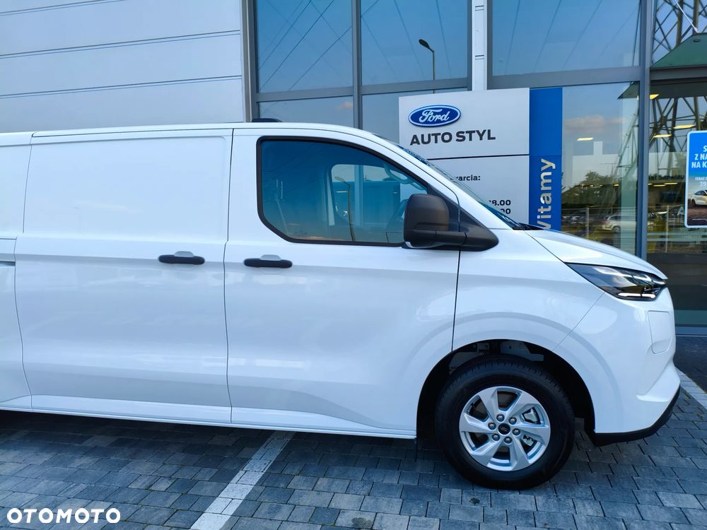Ford E-Transit Custom - 29