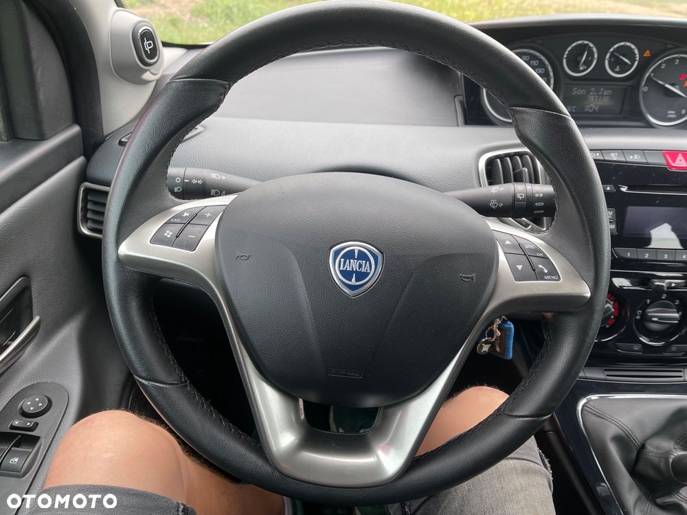 Lancia Ypsilon - 17