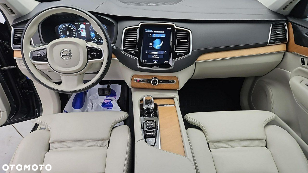 Volvo XC 90 - 13