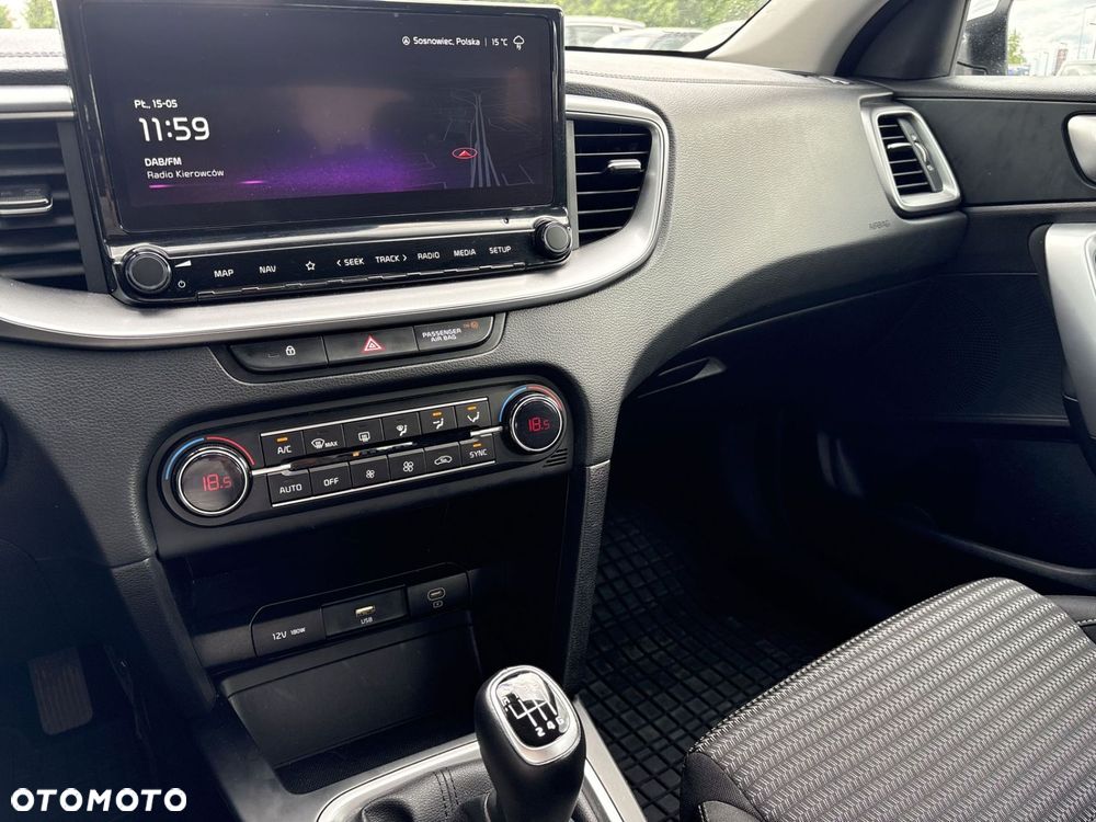 Kia Ceed 1.5 T-GDI M - 20
