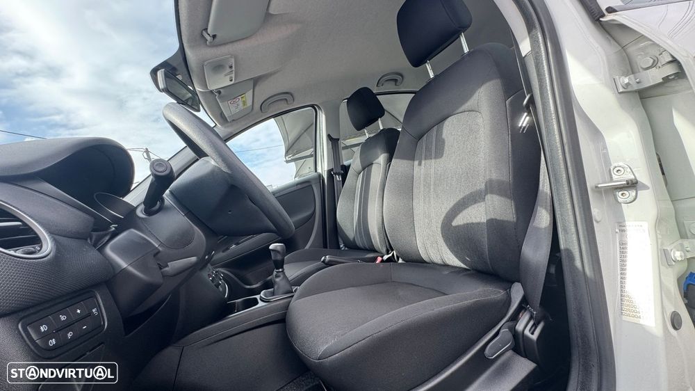 Fiat Punto 1.3 M-Jet Easy S&S - 8