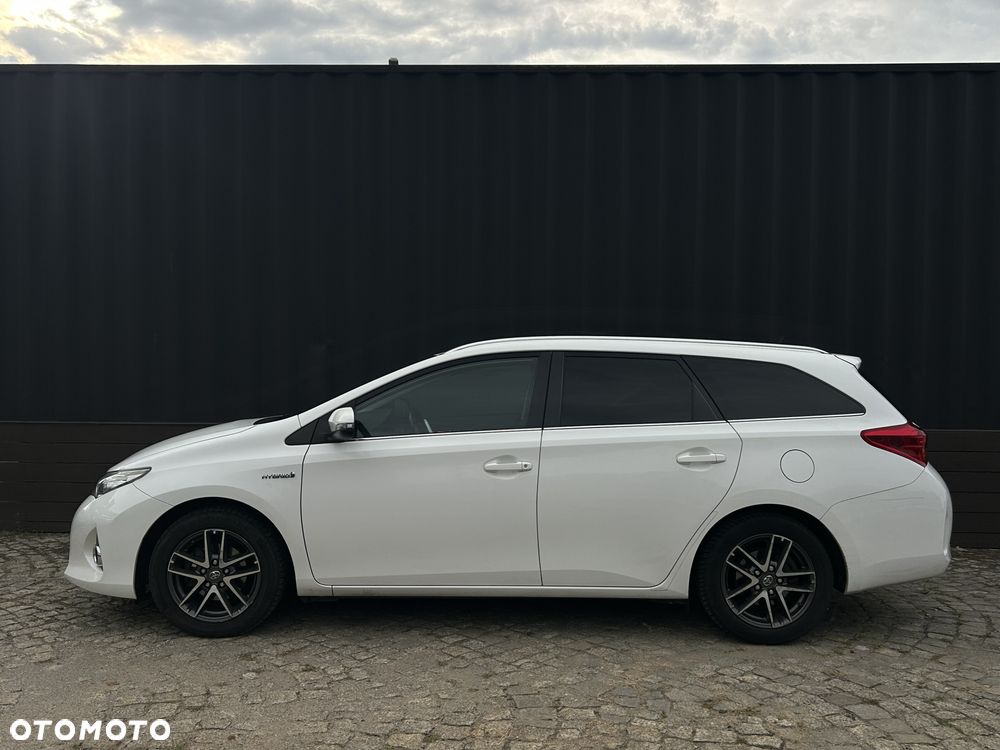 Toyota Auris - 2