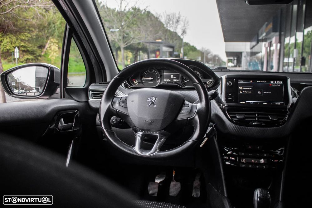 Peugeot 208 1.2 PureTech Active - 30