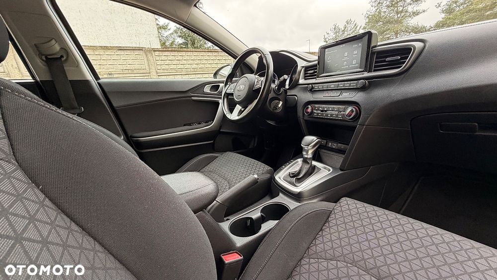 Kia Ceed 1.4 T-GDI DCT OPF Platinum Edition - 33