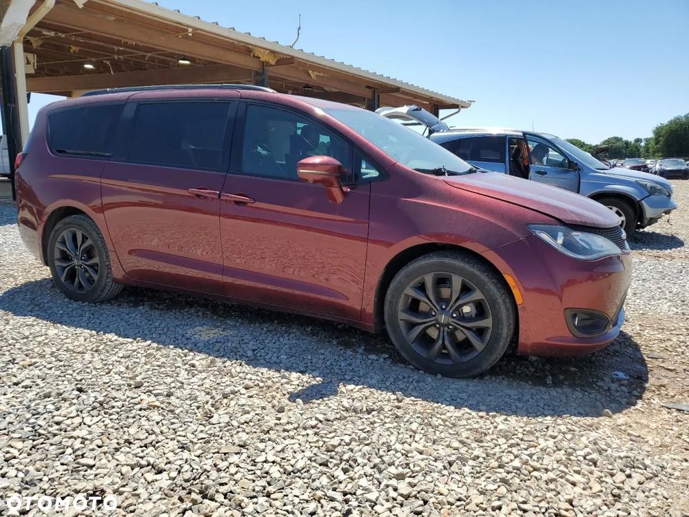 Chrysler Pacifica
