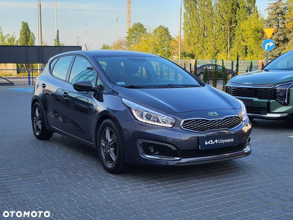 Kia Ceed - 5