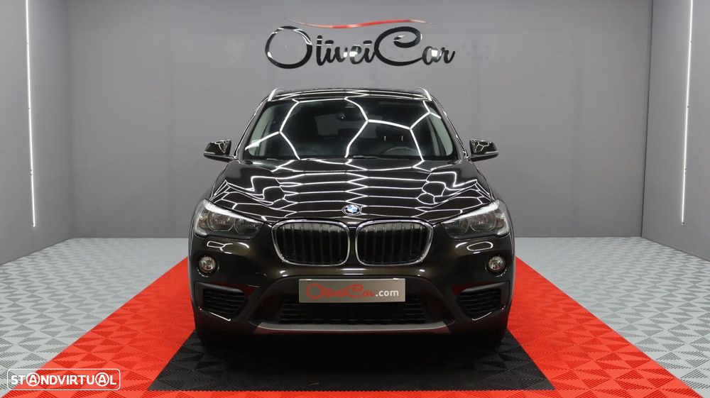 BMW X1 18 d sDrive Auto - 4