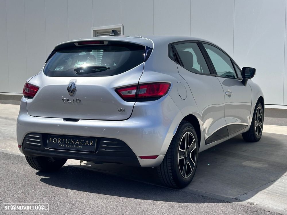 Renault Clio 1.5 dCi Confort - 6