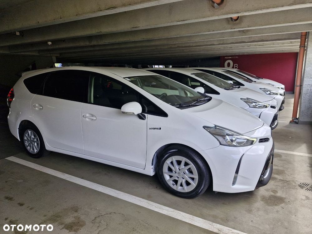 Toyota Prius+ (Hybrid) - 19