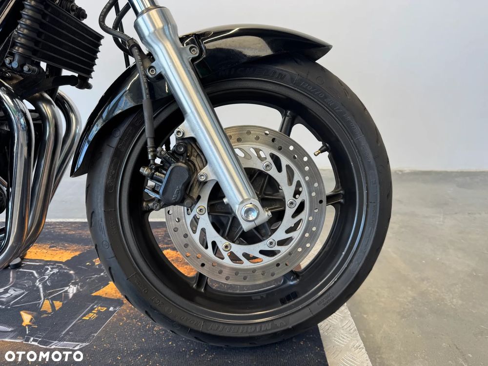 Honda CB - 24
