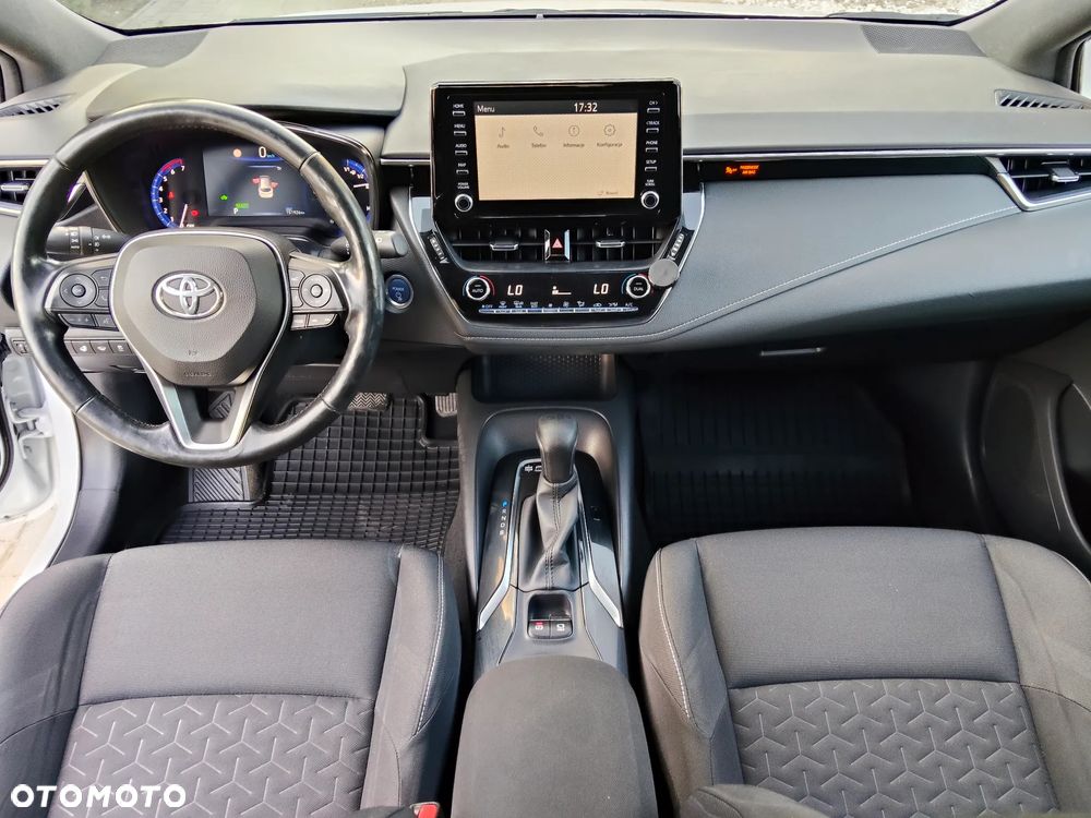 Toyota Corolla 1.8 Business Edition - 30