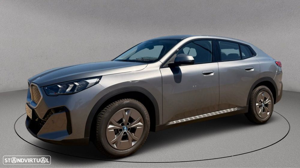 BMW iX2 eDrive20 - 4